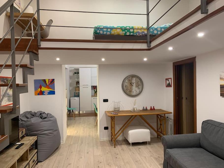 Casa Via Toledo. Centralissima E Vicina Al Porto Apartamento Nápoles Exterior foto