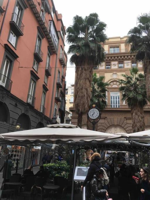 Casa Via Toledo. Centralissima E Vicina Al Porto Apartamento Nápoles Exterior foto