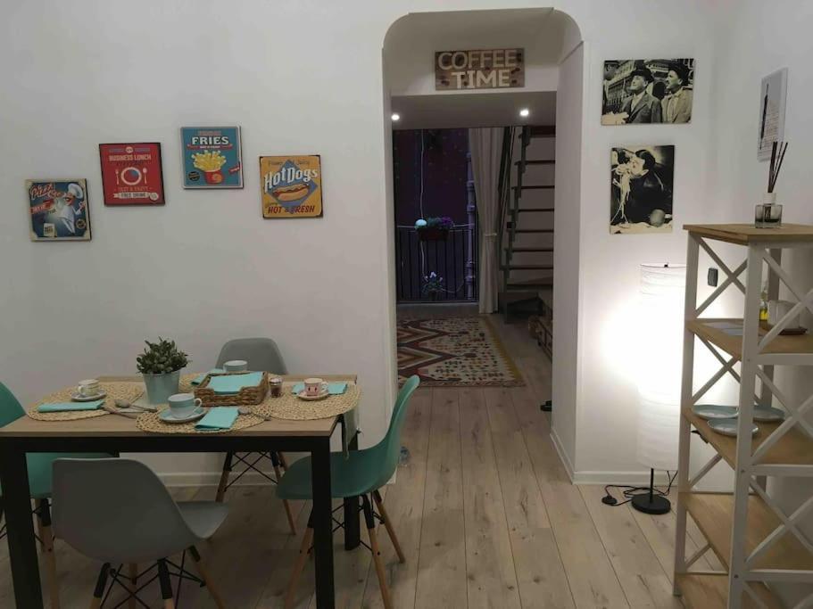 Casa Via Toledo. Centralissima E Vicina Al Porto Apartamento Nápoles Exterior foto